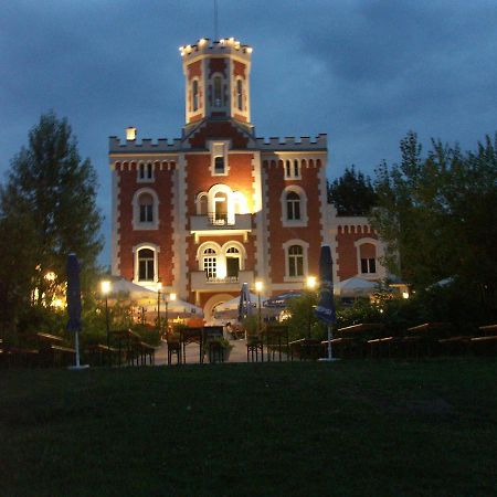 Hotel Restaurant Zur Pfanne Urbar  외부 사진