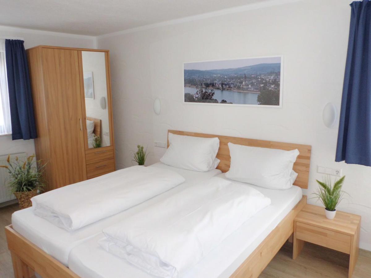 Hotel Restaurant Zur Pfanne Urbar  외부 사진
