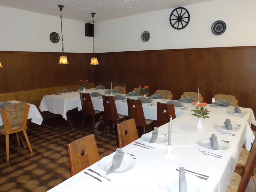 Hotel Restaurant Zur Pfanne Urbar  외부 사진