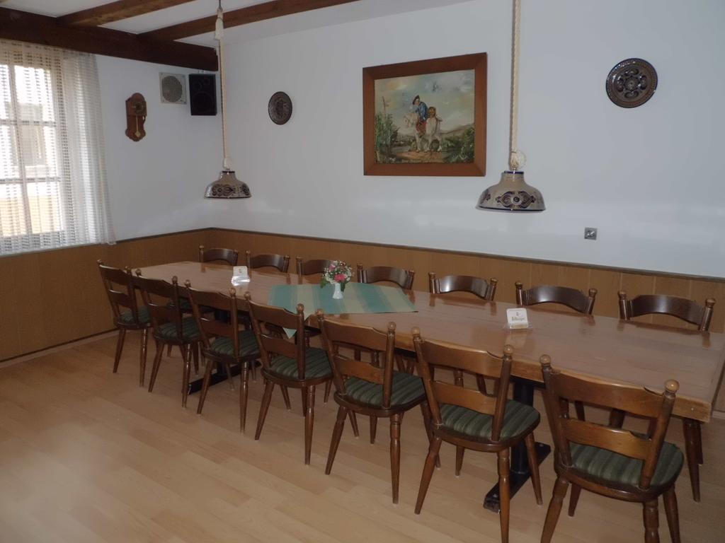 Hotel Restaurant Zur Pfanne Urbar  외부 사진