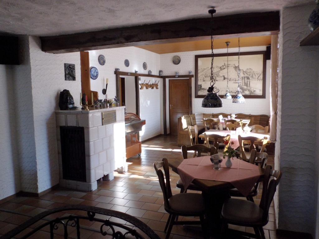 Hotel Restaurant Zur Pfanne Urbar  외부 사진